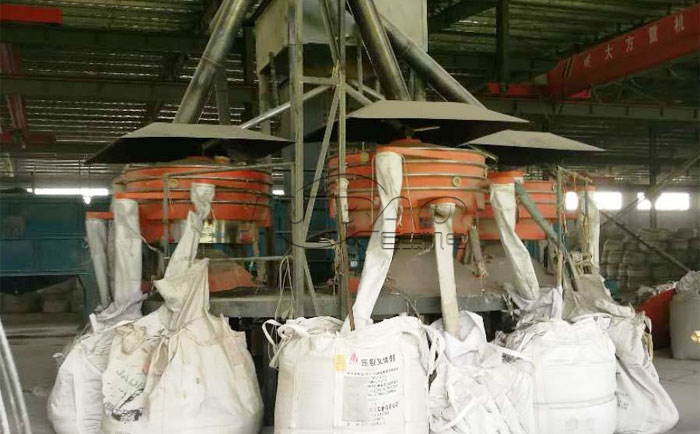 圓形搖擺篩寶珠砂分級篩分試機 搖擺篩客戶現(xiàn)場