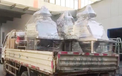 濟(jì)南面粉直排篩及無塵投料站發(fā)貨