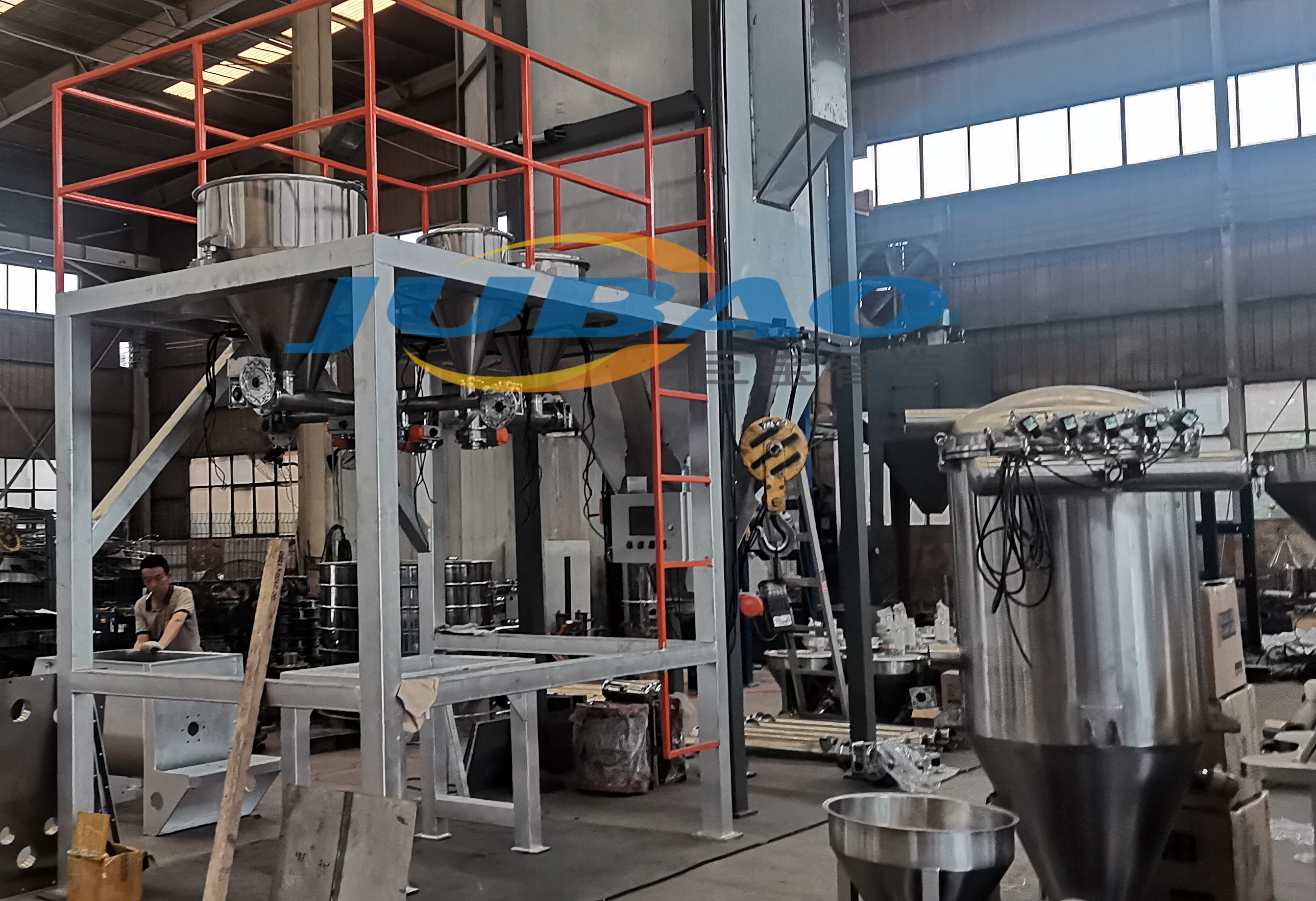 小型配料系統(tǒng)即將完工