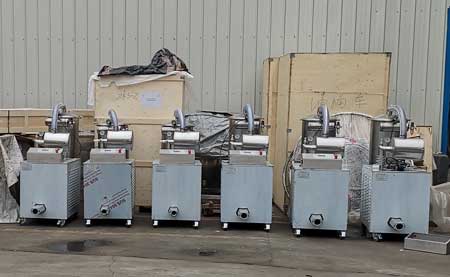 廣東東莞客戶訂購(gòu)的6臺(tái)混合機(jī)配套用真空上料機(jī)發(fā)貨