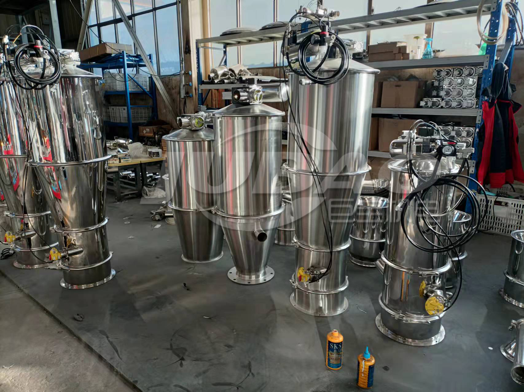 真空上料機(jī)靠什么來(lái)控制輸送速度的